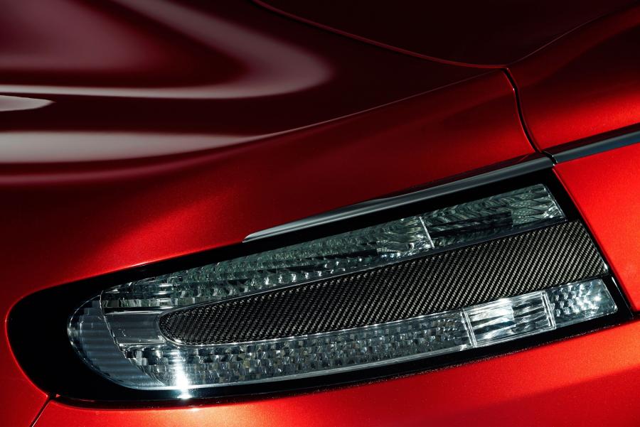 Детали экстерьера Aston Martin Rapide S 2013 года  (фото 12 из 69)